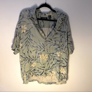 Vintage Hawaiian shirt